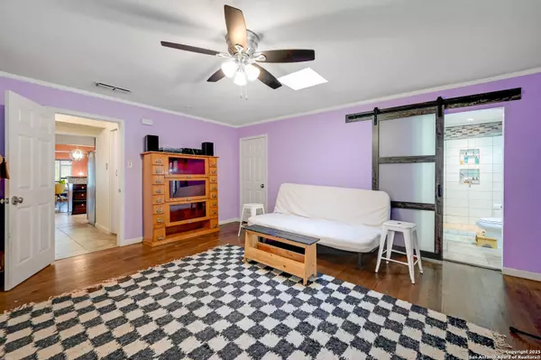 San Antonio, TX 78201,2231 Woodlawn