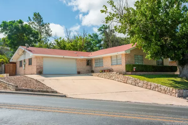 1000 Barbara Ann, Kerrville, TX 78028