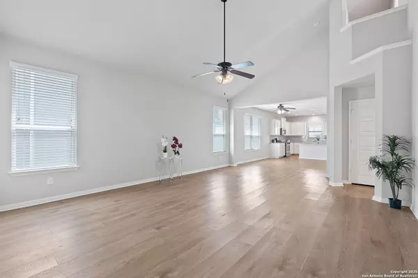 New Braunfels, TX 78130,1944 Heather Glen