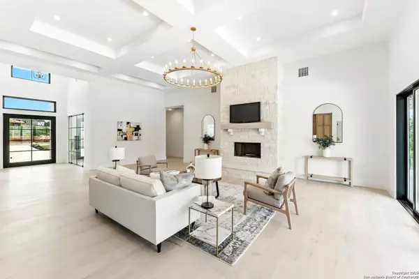 San Antonio, TX 78255,10302 Kendall Canyon