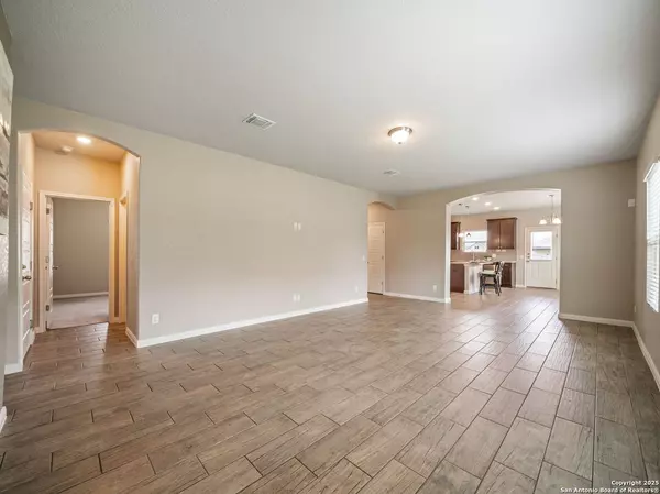 New Braunfels, TX 78130,754 Farmers Dell