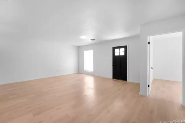 New Braunfels, TX 78130,192 Meadow