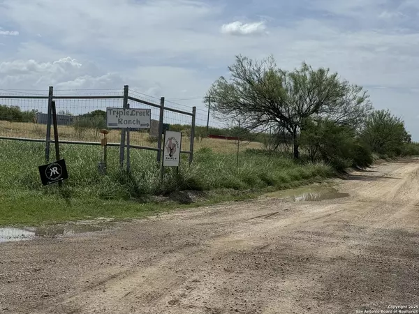 Crystal City, TX 78839,0 County Rd 4006