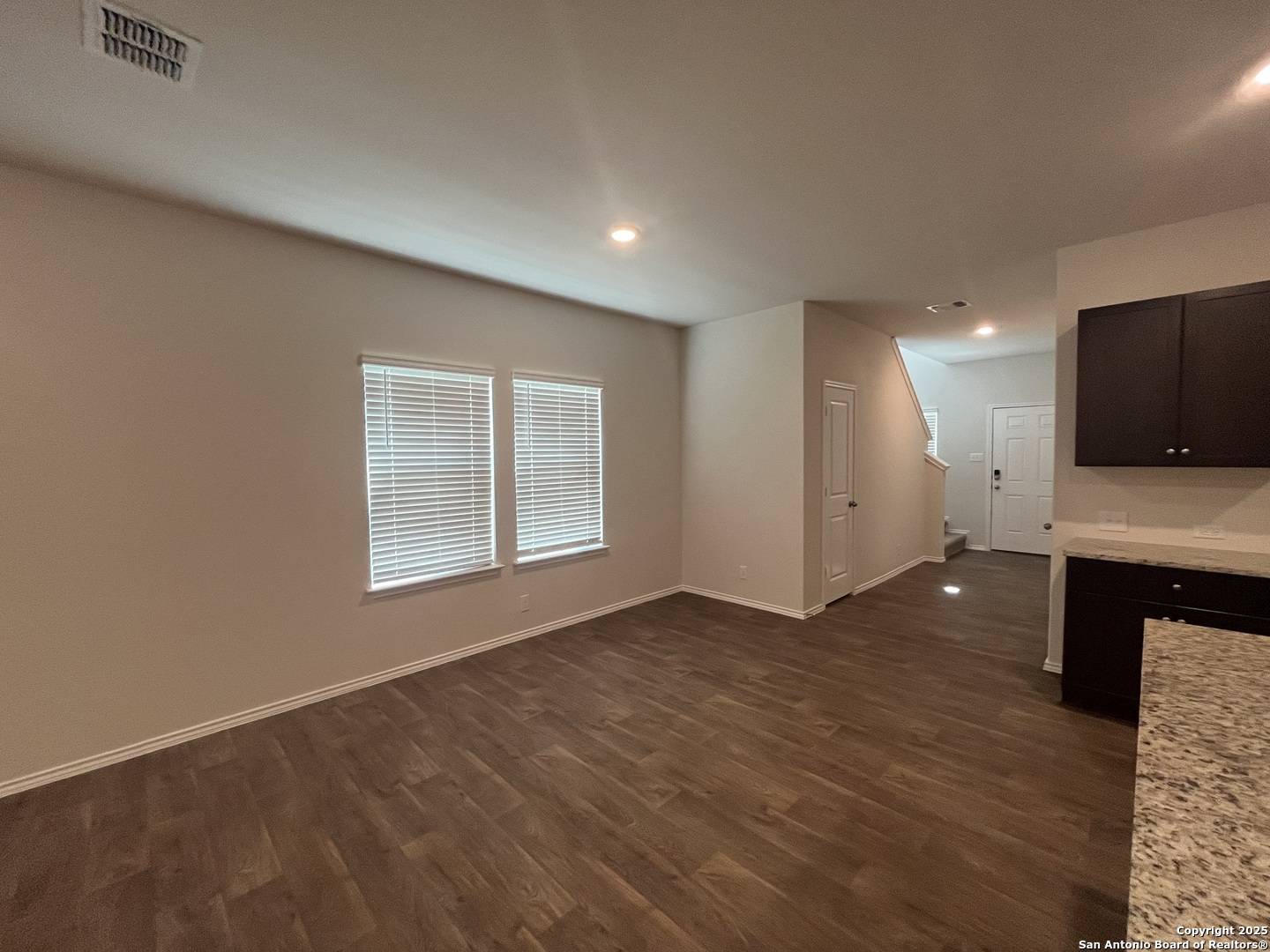 Floresville, TX 78114,116 Bunkers Hill