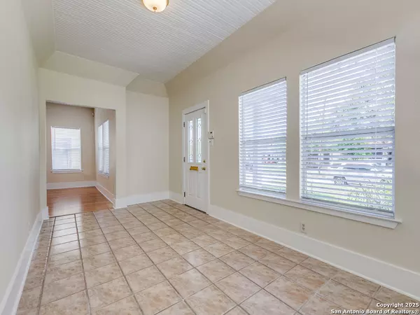 San Antonio, TX 78201,2020 Mulberry