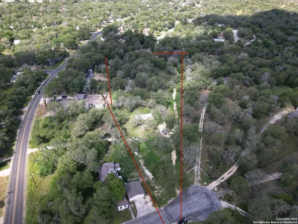22936 crystal water, Elmendorf, TX 78112