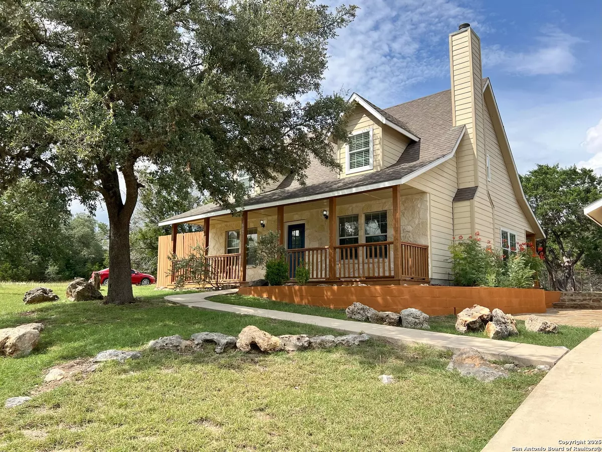 Bandera, TX 78003,807 Heinen