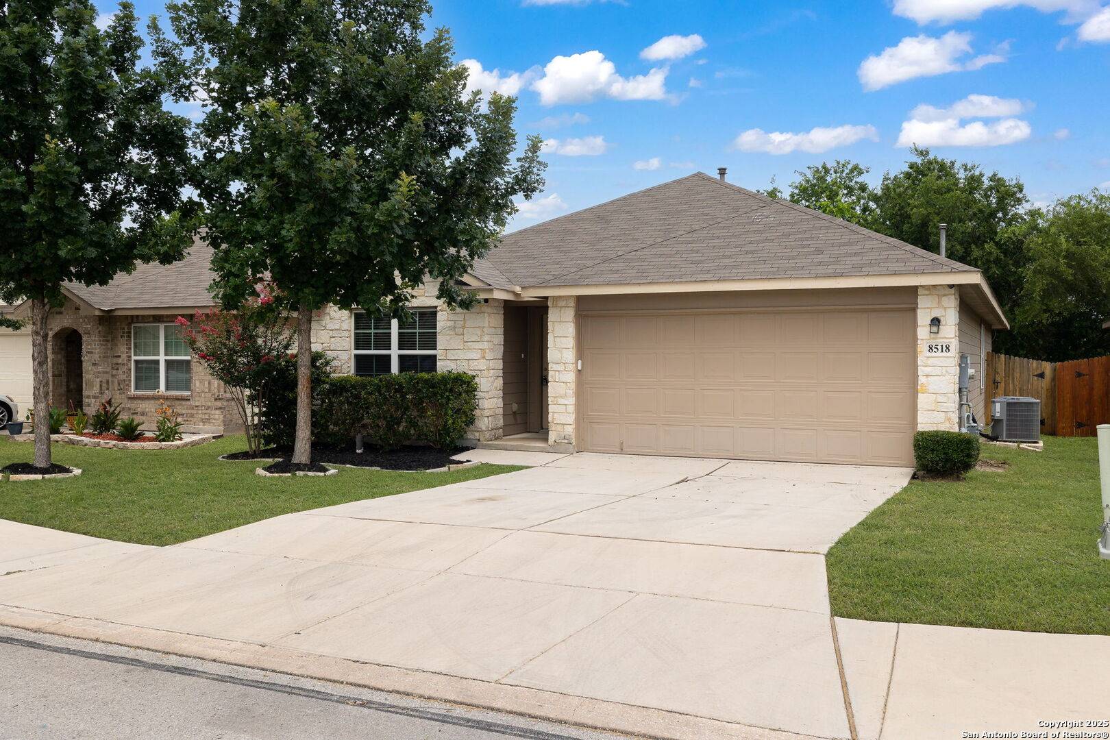 San Antonio, TX 78254,8518 Hudson Hollow