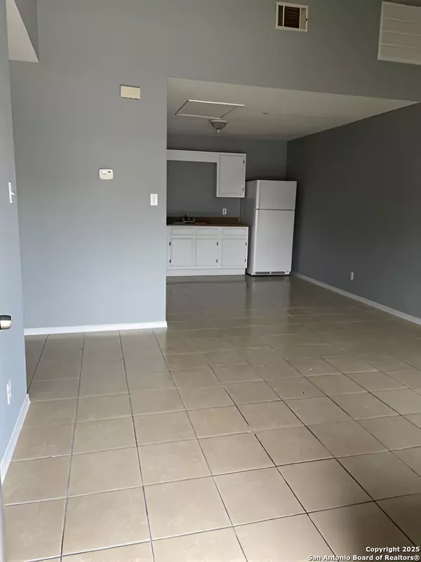 San Antonio, TX 78239,7627 Windsor Oaks