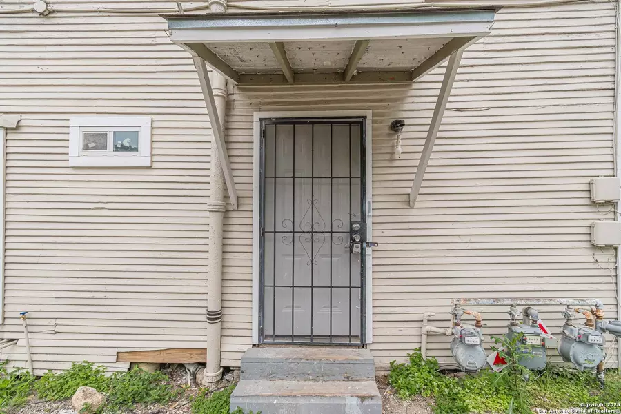 2407 South New Braunfels Avenue UNIT 3, San Antonio, TX 78210