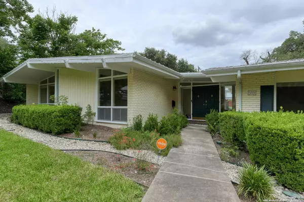 Terrell Hills, TX 78209,509 Canterbury Hill