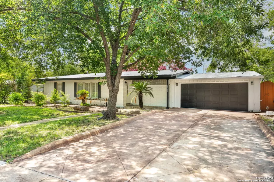 2810 Bent Bow Dr, San Antonio, TX 78209
