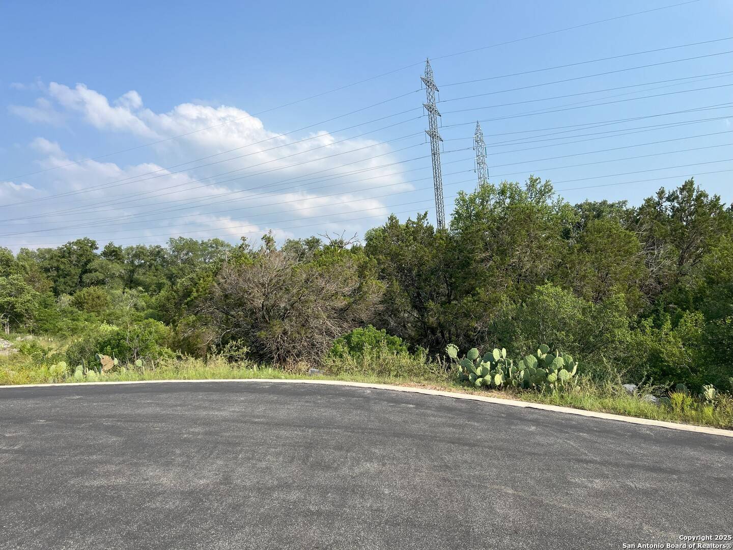 37054A SURE FIRE, Horseshoe Bay, TX 78657