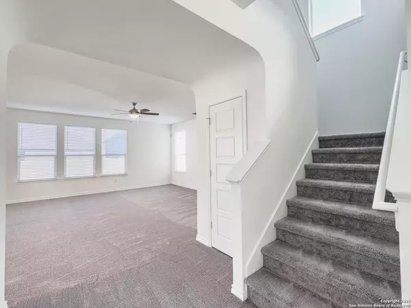 Seguin, TX 78155,440 Sunrise Park