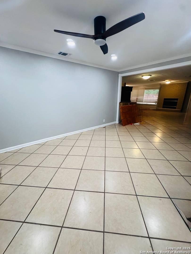 San Antonio, TX 78216,335 Pinewood Lane