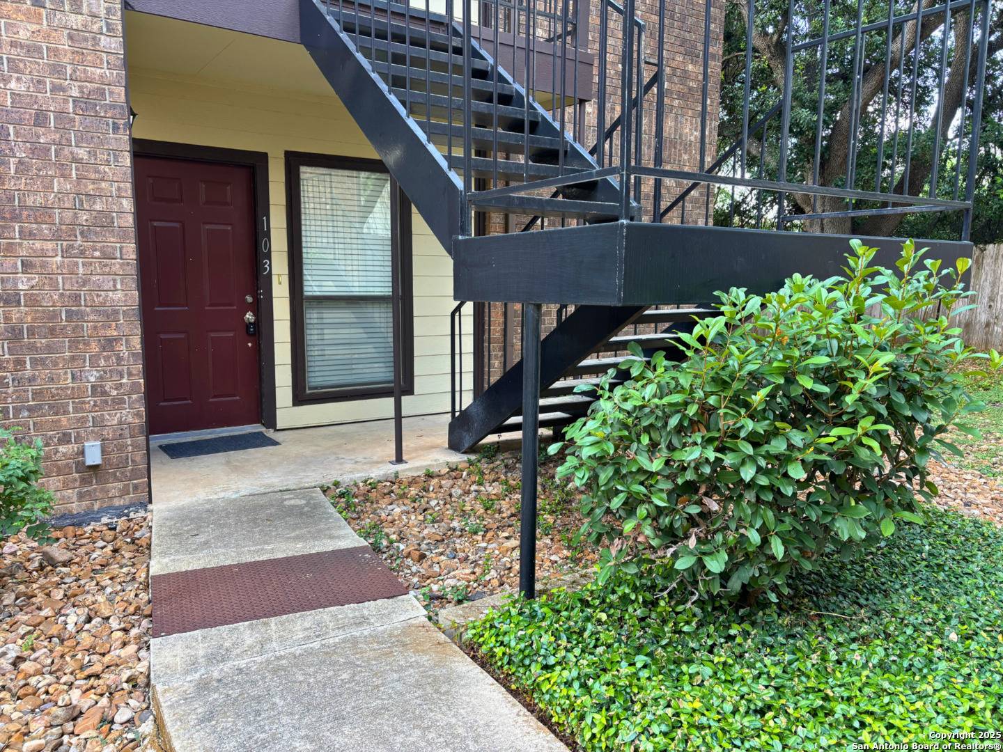 San Antonio, TX 78229,2542 Babcock Rd. UNIT C103