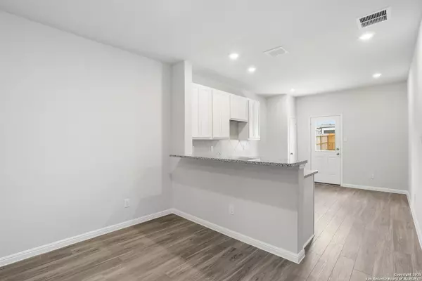 San Antonio, TX 78245,4235 Wichita Woods