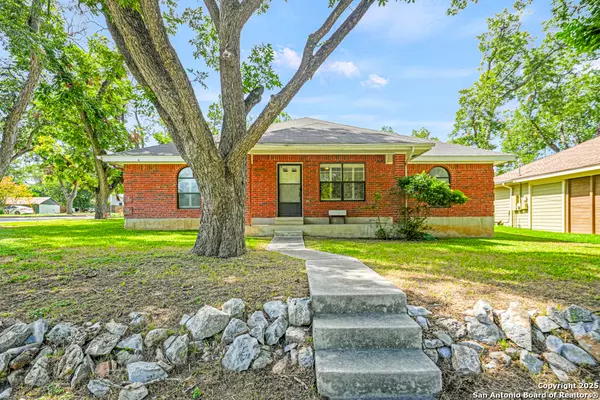 New Braunfels, TX 78130,231 Cross River