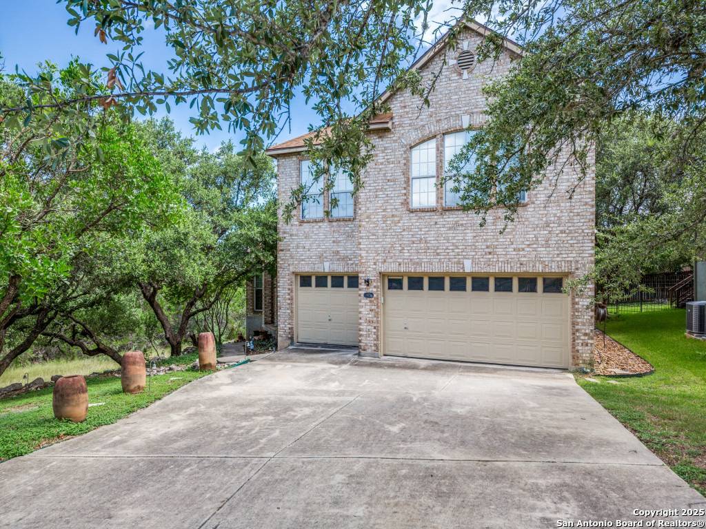 815 Highland Knl, San Antonio, TX 78260