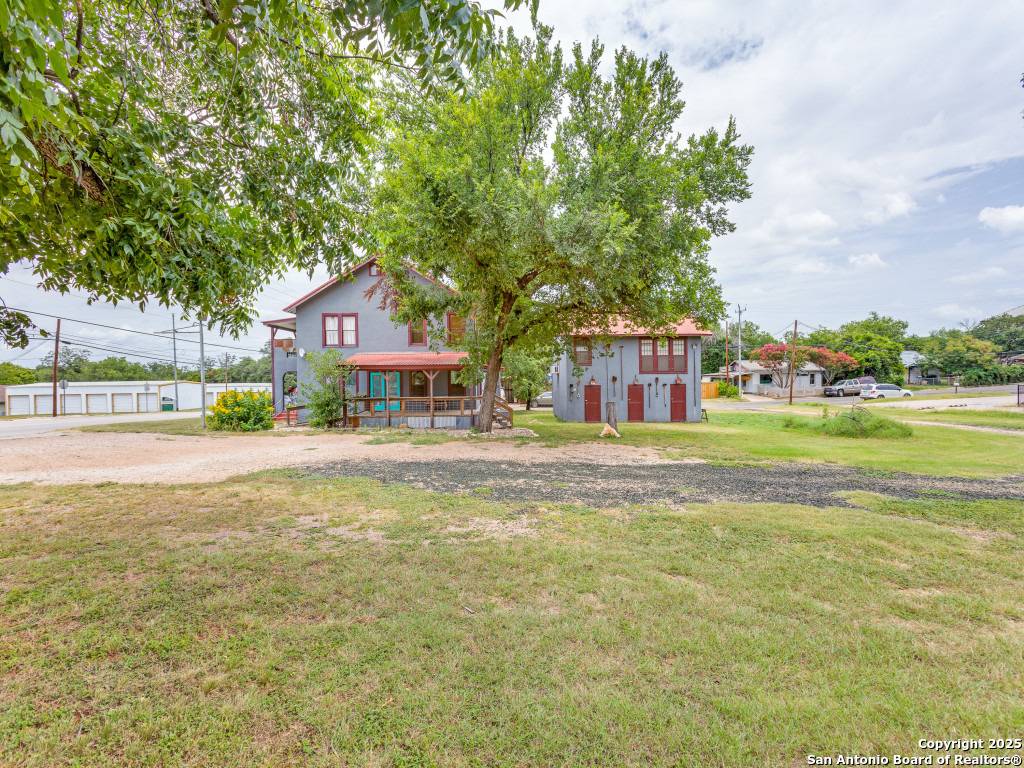 Llano, TX 78643,1600 Ford