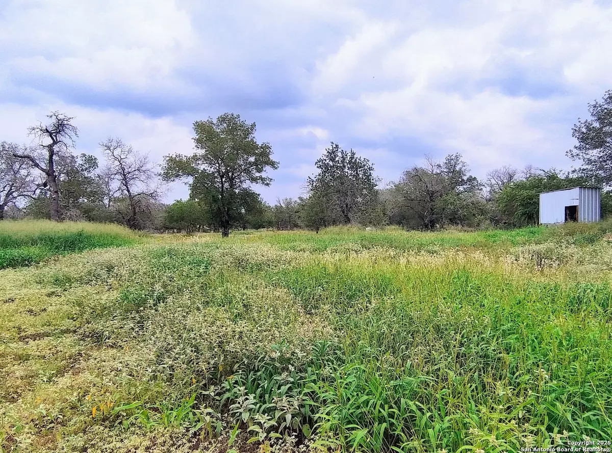 Poteet, TX 78065,1720 River Oaks