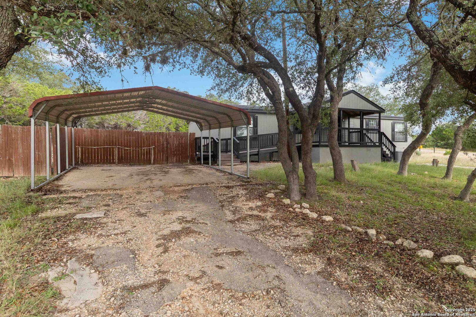 Bandera, TX 78003,279 Ute