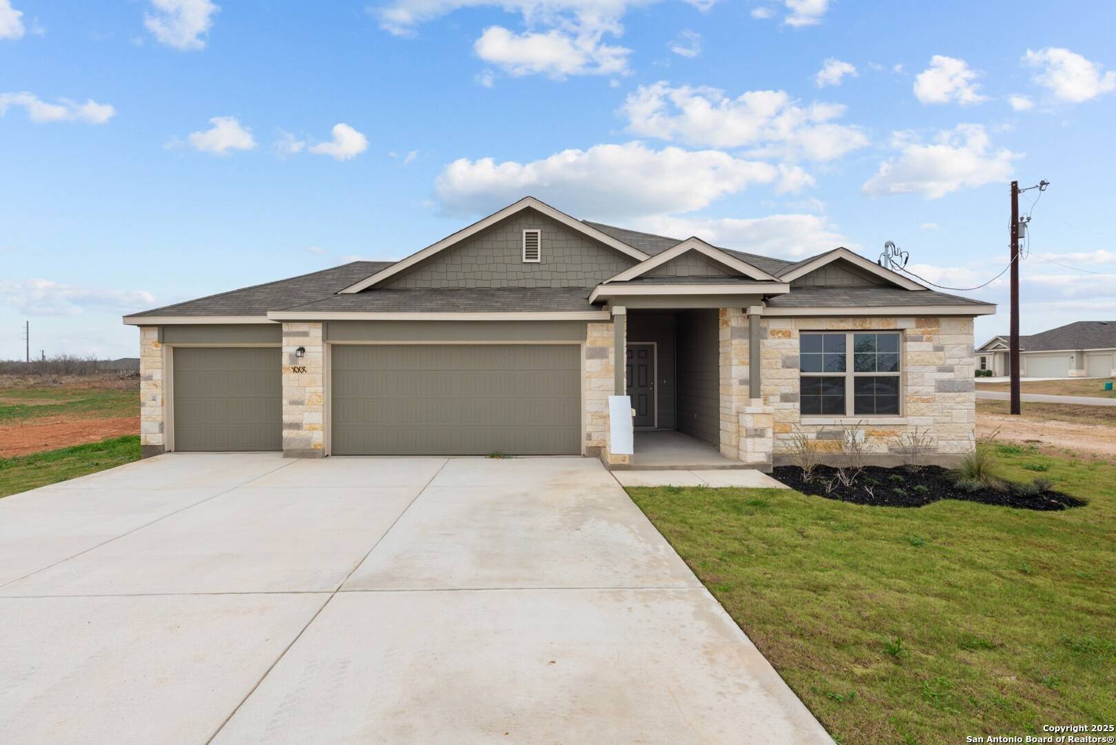 Seguin, TX 78155,1161 Limestone Ridge