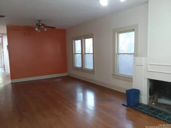 San Antonio, TX 78209,214 Ira