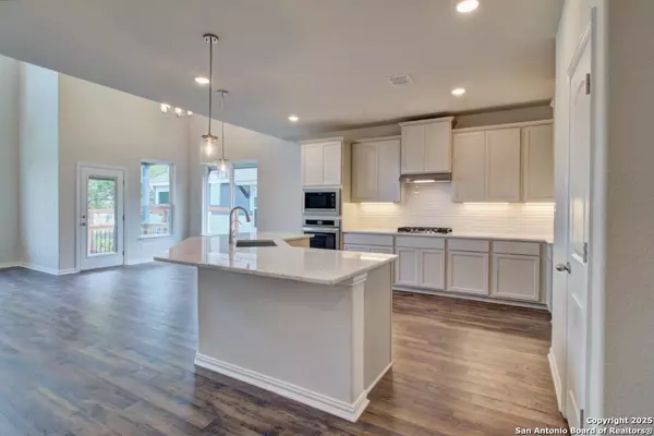 Schertz, TX 78154,8008 Trail Grant