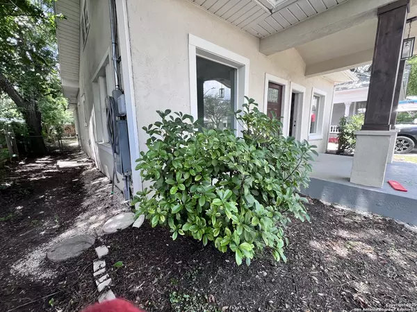 San Antonio, TX 78210,310 E Carolina St