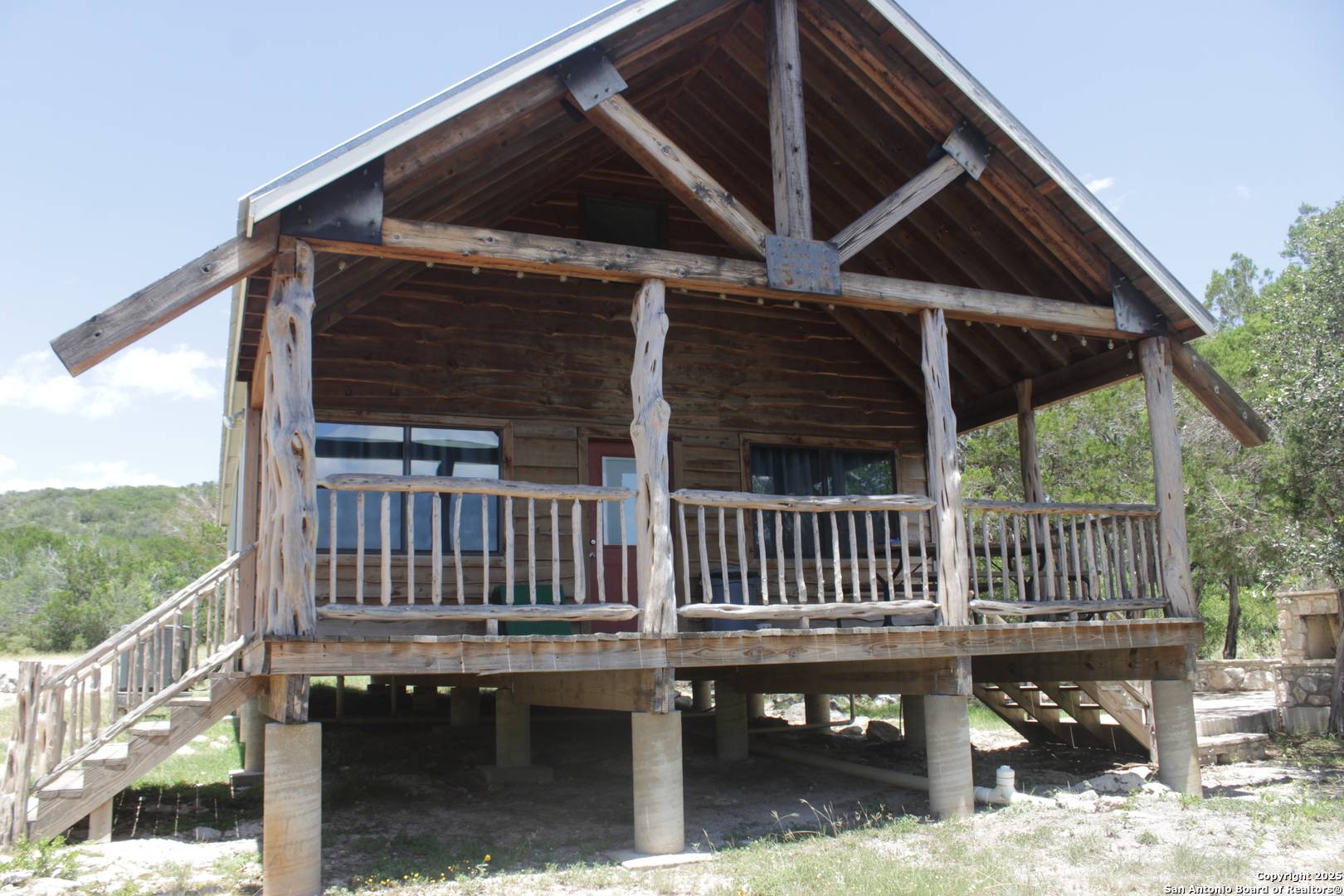 693 Brushy Creek Rd, Concan, TX 78879