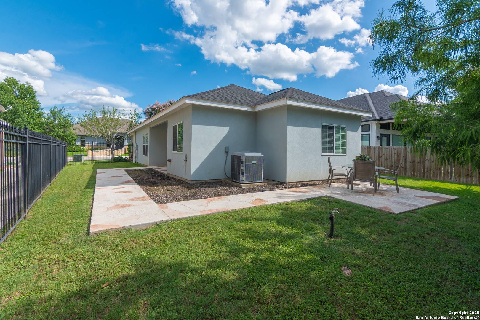 Seguin, TX 78155,1716 Nordberg
