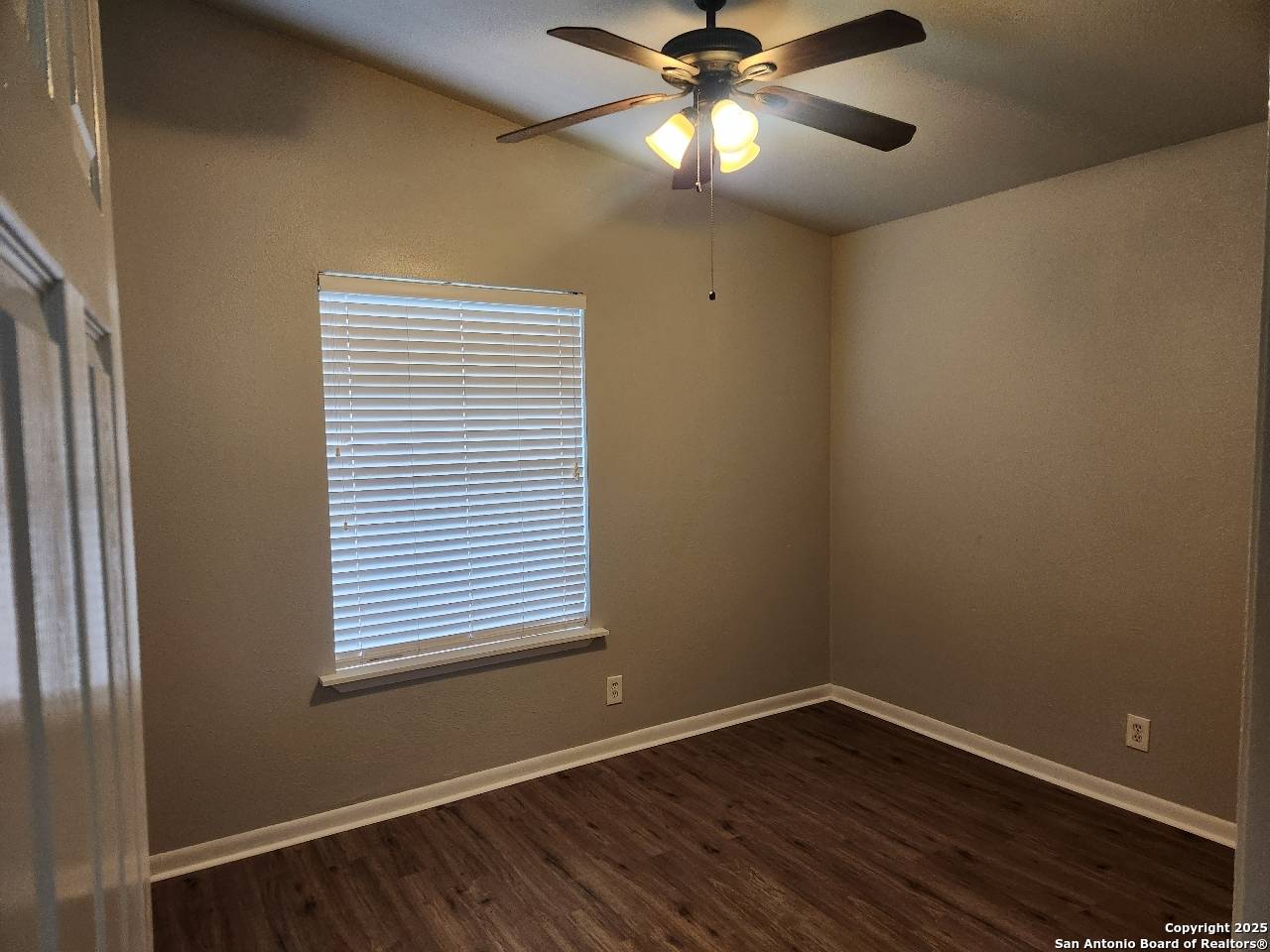 San Antonio, TX 78242,6018 Royal Valley
