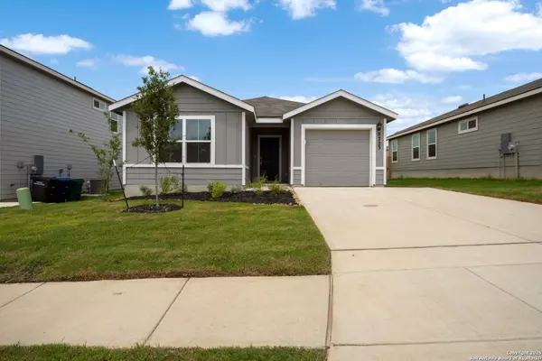 8223 Atlas Rise, San Antonio, TX 78252