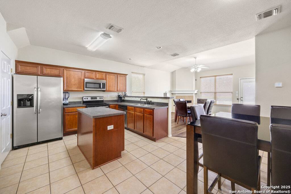 Schertz, TX 78108,5704 Mahogany Bay