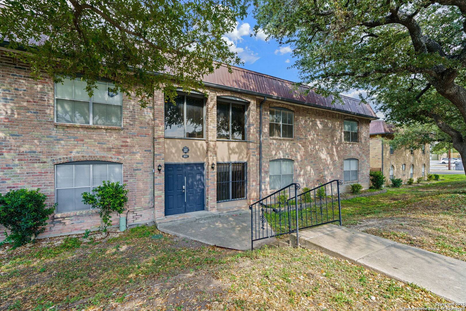 San Antonio, TX 78229,8915 Datapoint UNIT 37H