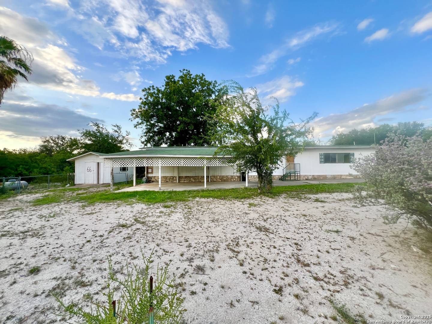 Brackettville, TX 78832,300 Bliss Circle