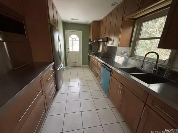 Terrell Hills, TX 78209,1122 Garraty