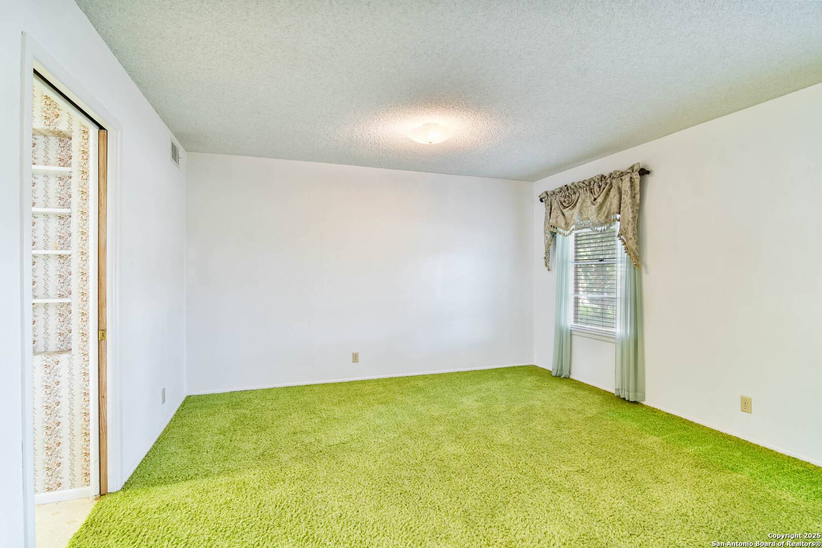 San Antonio, TX 78222,4706 Debbie Drive