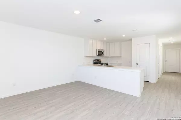 San Antonio, TX 78245,3710 Millbrook Way