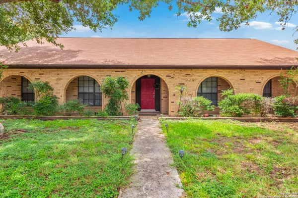 8902 Hetherington, San Antonio, TX 78240
