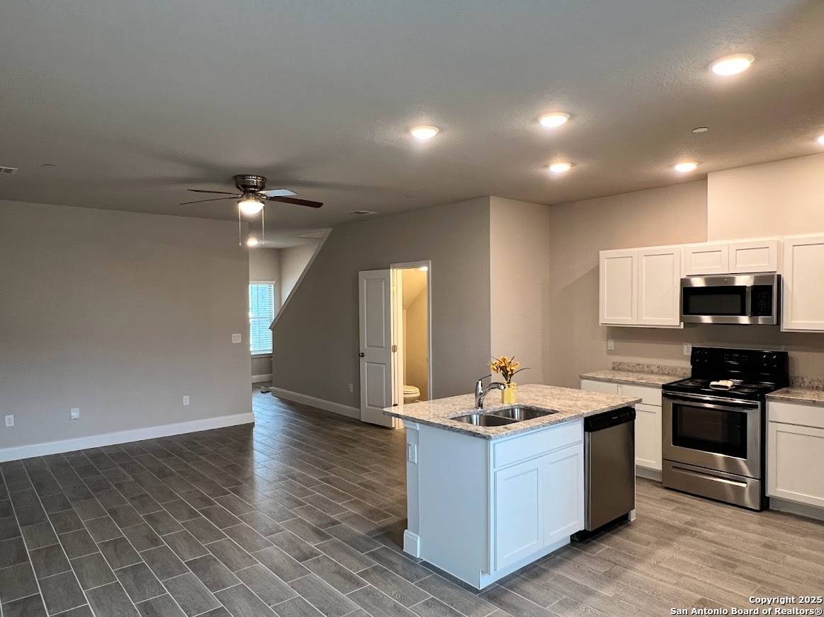 Live Oak, TX 78233,13023 Reid Meadows