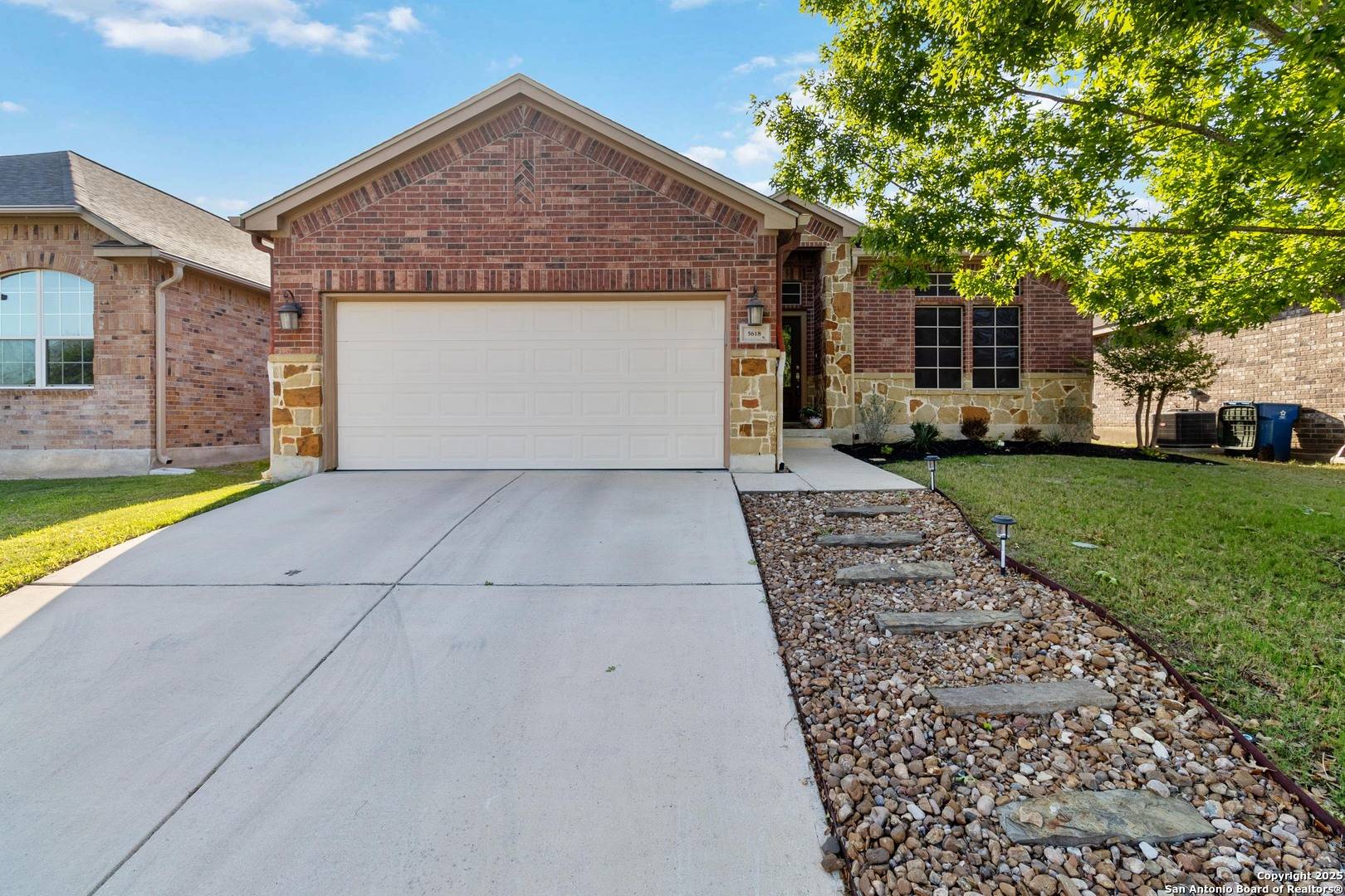 San Antonio, TX 78261,5618 Thunder Oaks
