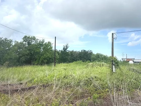 Kingsbury, TX 78638,5250 Nash Creek Road