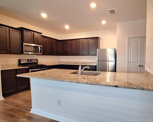 New Braunfels, TX 78132,3983 Trail De Paris
