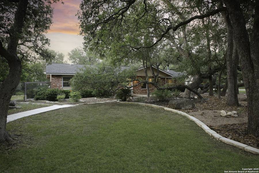 205 El Cerrito, Hollywood Park, TX 78232