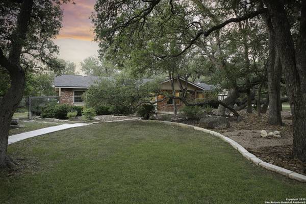 205 El Cerrito, Hollywood Park, TX 78232
