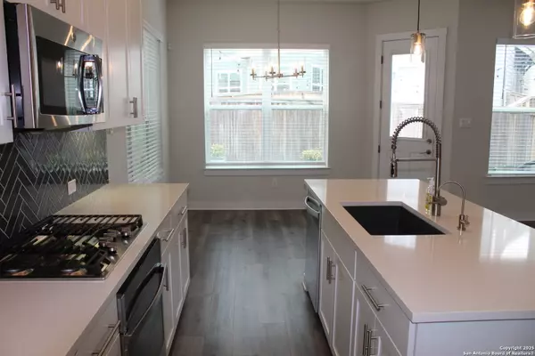 San Antonio, TX 78240,5843 Whitby UNIT 33