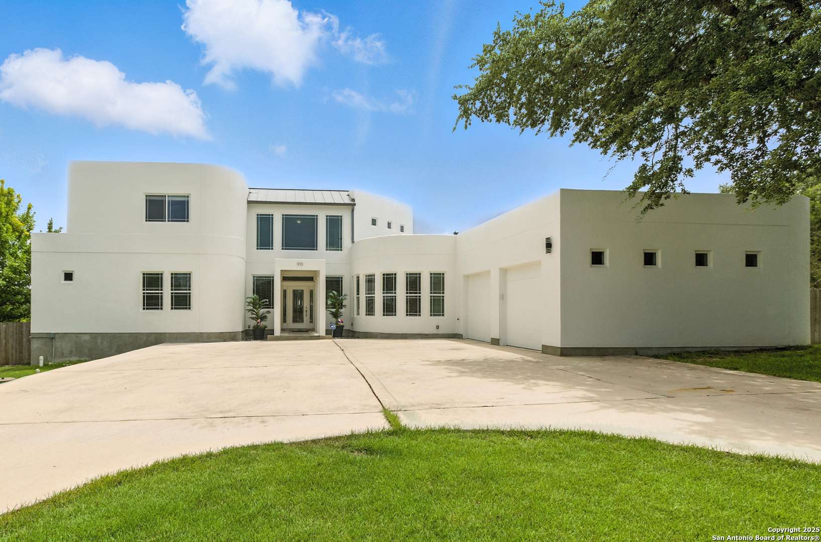 San Antonio, TX 78260,910 Silent Hollow