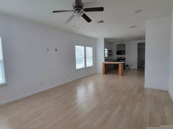 San Antonio, TX 78207,3402 Salinas